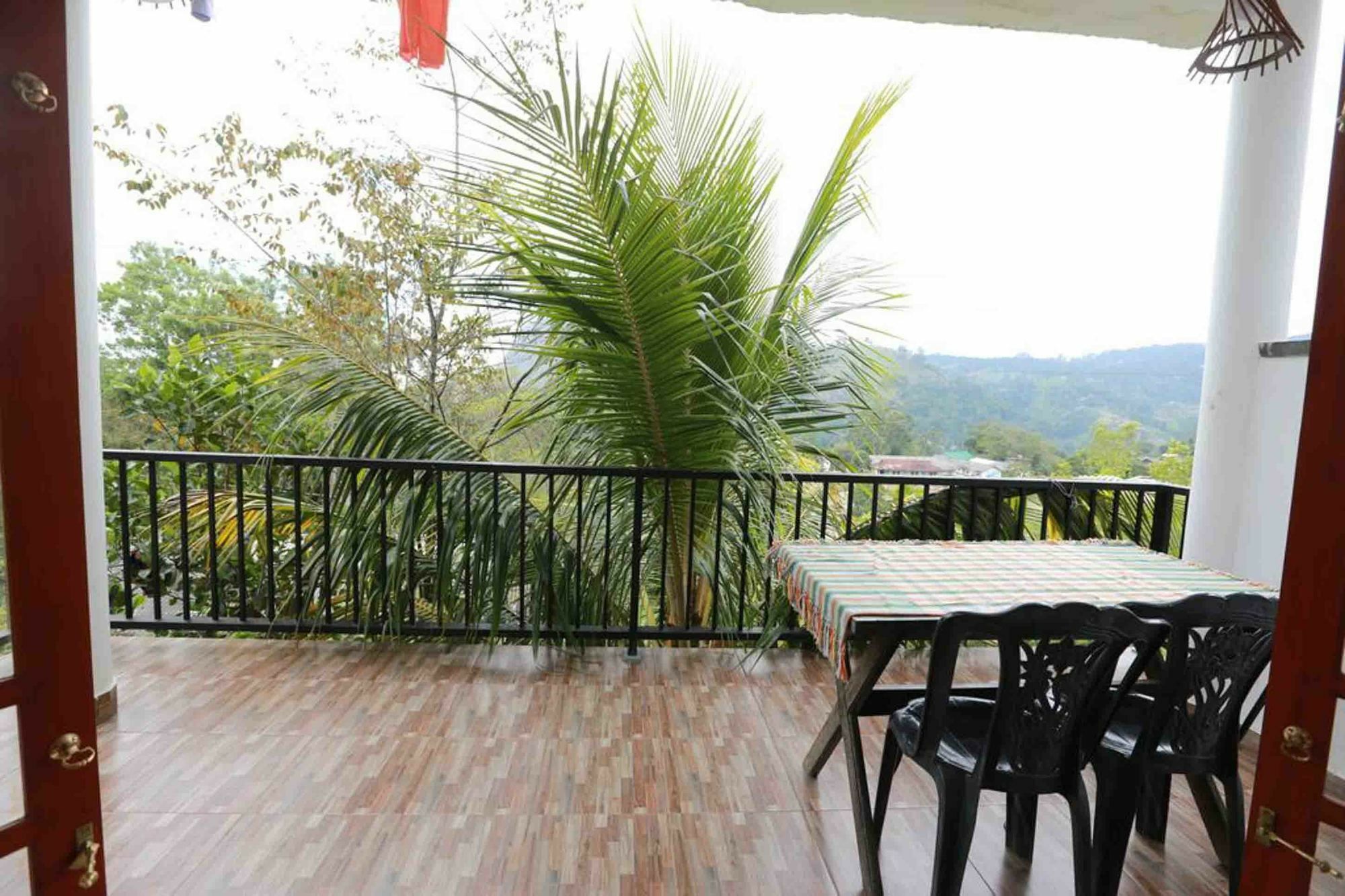 Ella Cloud Castle Homestay Privatunterkunft